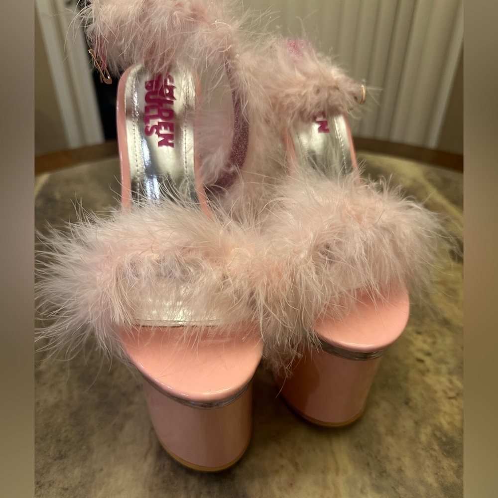 Golden Dolls Pink Feather Heels — Size 9 (NEW)